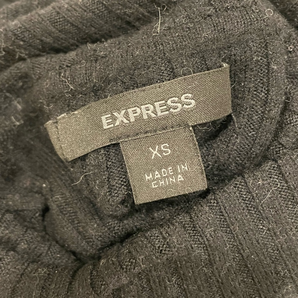 Vintage Express Black Ribbed Merino-blend Turtleneck Sweater (Extra Small) - Picture 5 of 5